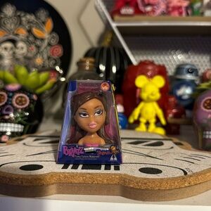 Mini Bratz Funky fashion makeover